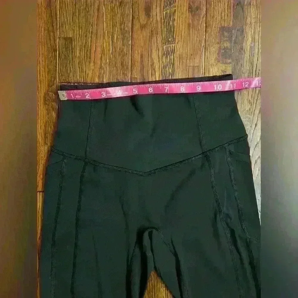 LULULEMON Legging with Stitching in Black